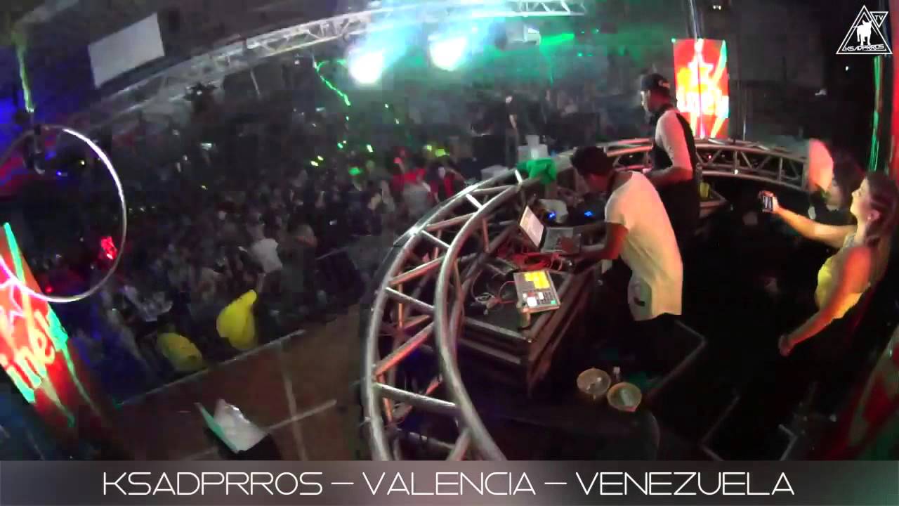 Tony Guerra B2B  Noonegroouper :: Partai Road to Aruba Weekend 2015