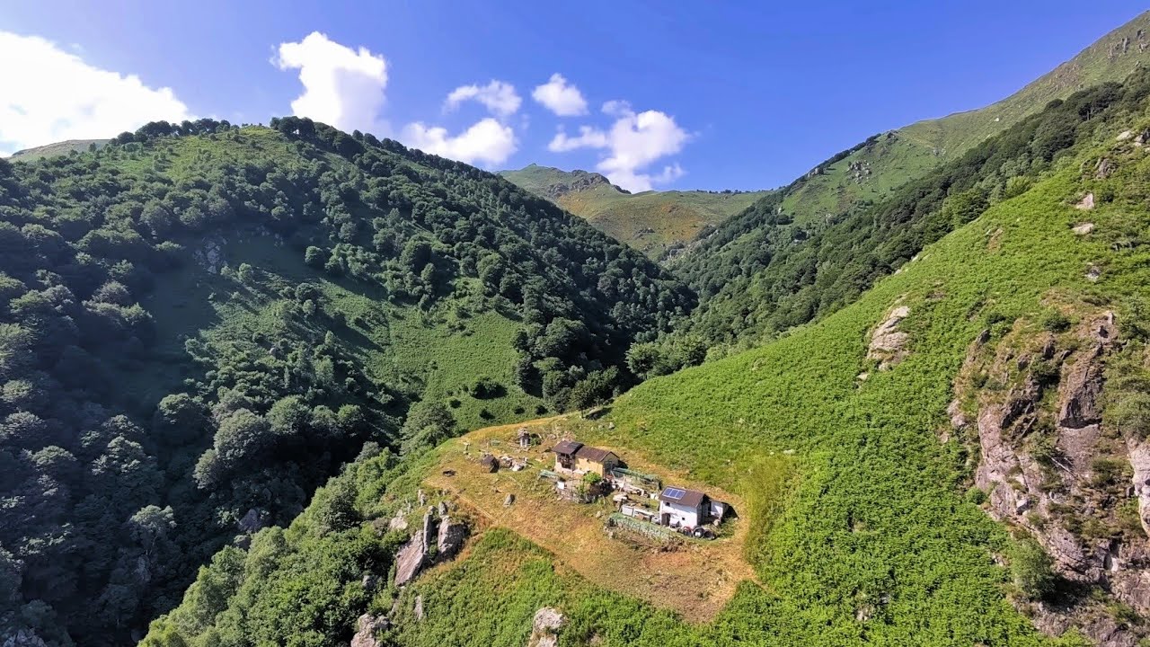 BAITA TOUR №4 Джузеппина и Мауро, пара, живущая в уединении в горах Вальстроны