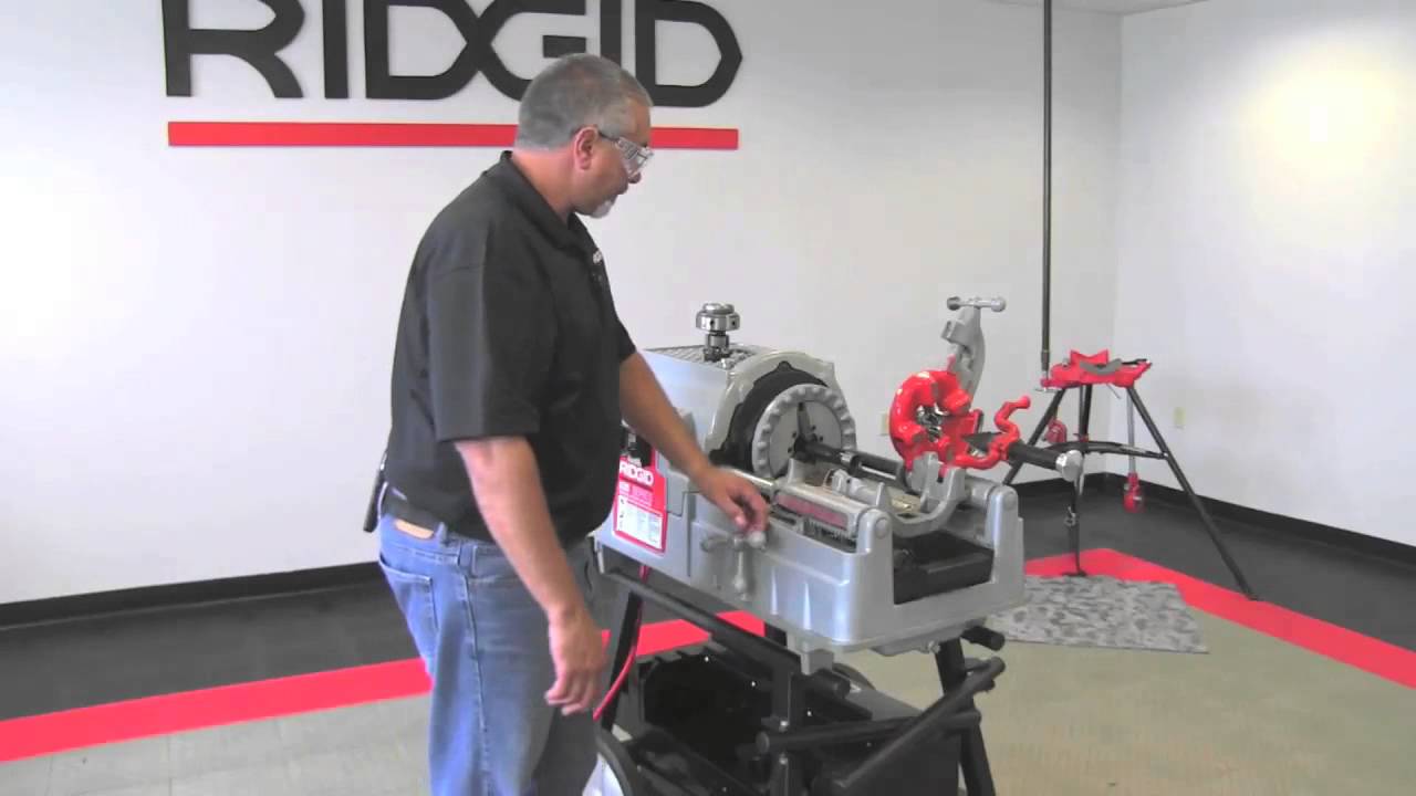 How To Use the RIDGID® 819 Nipple Chuck