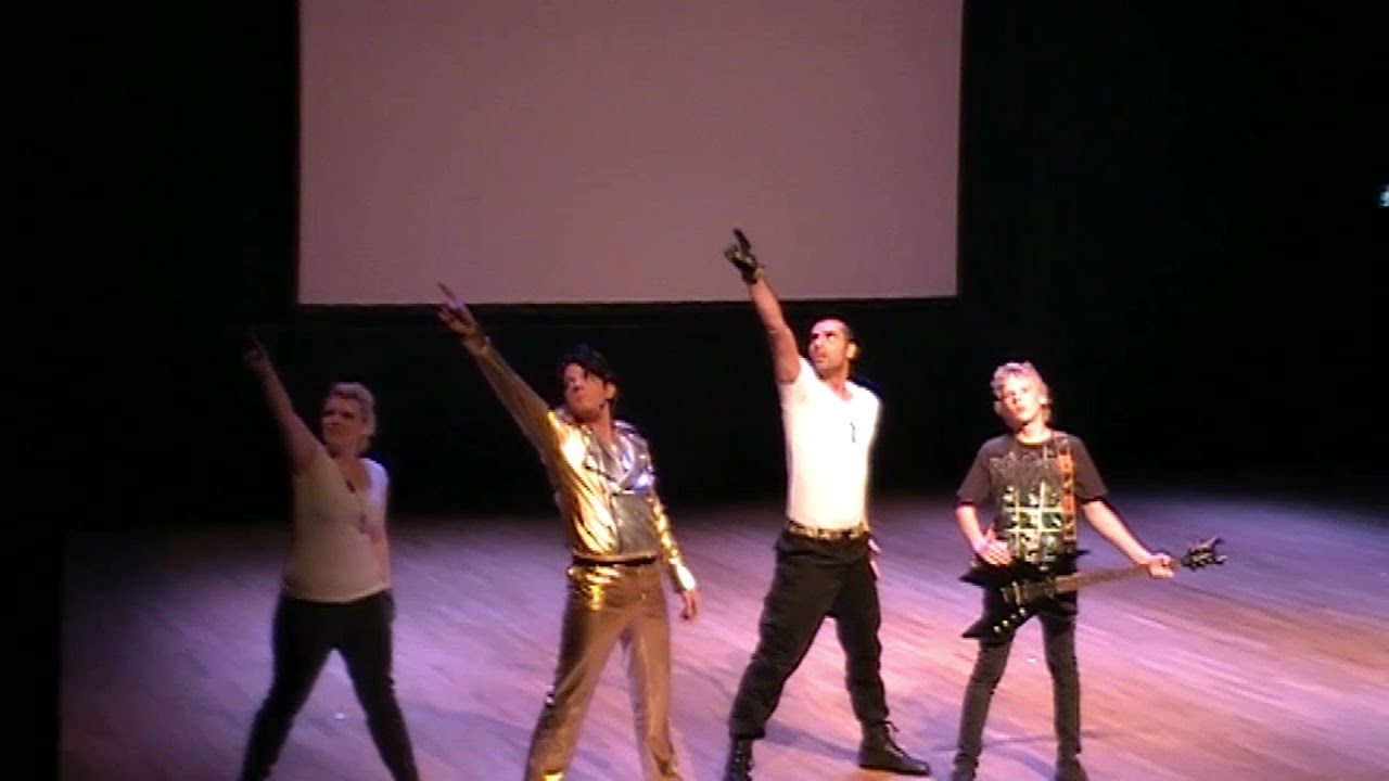 Michael Jackson Tribute (Scream, TDCAU, Stranger In Moscow)