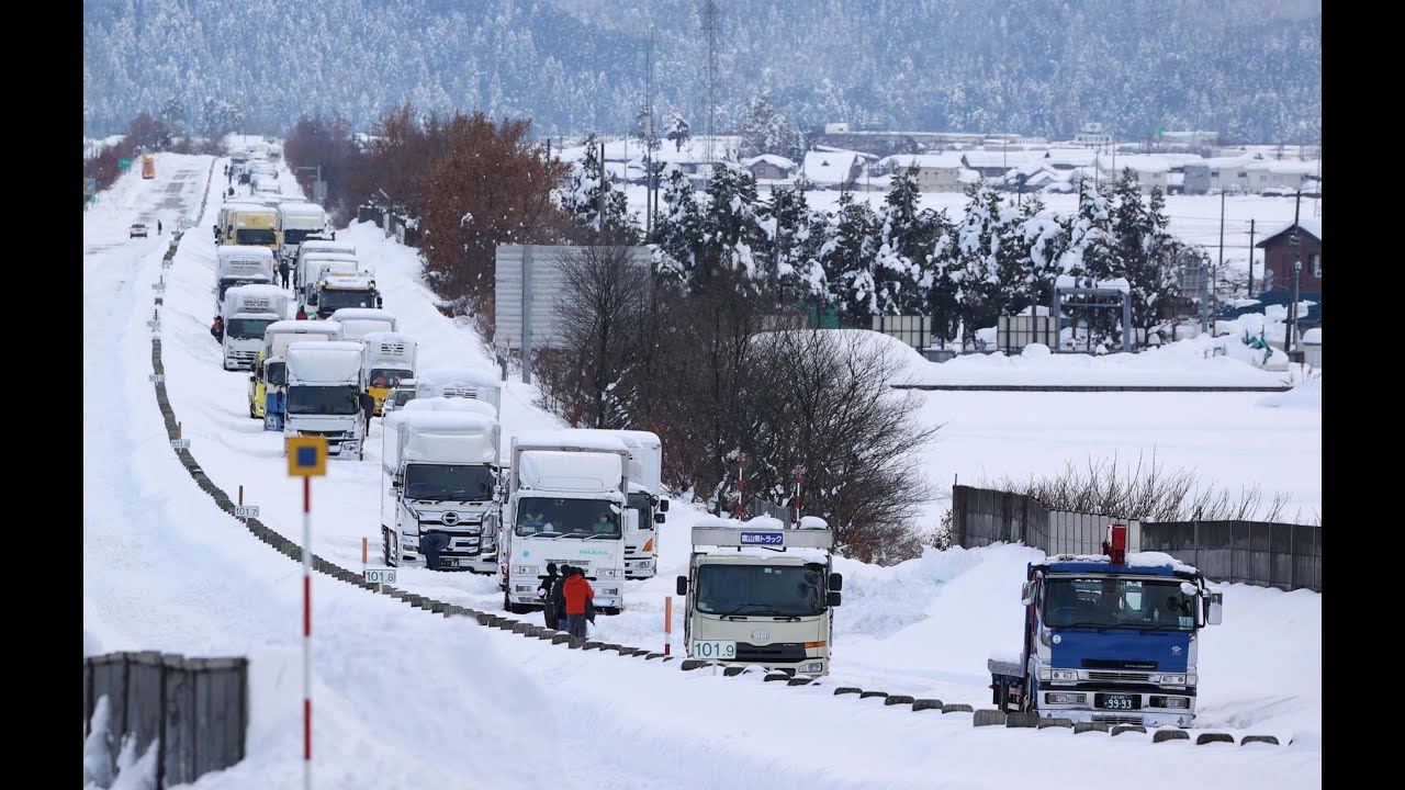 大雪で立ち往生　北陸道福井IC～福井北IC間