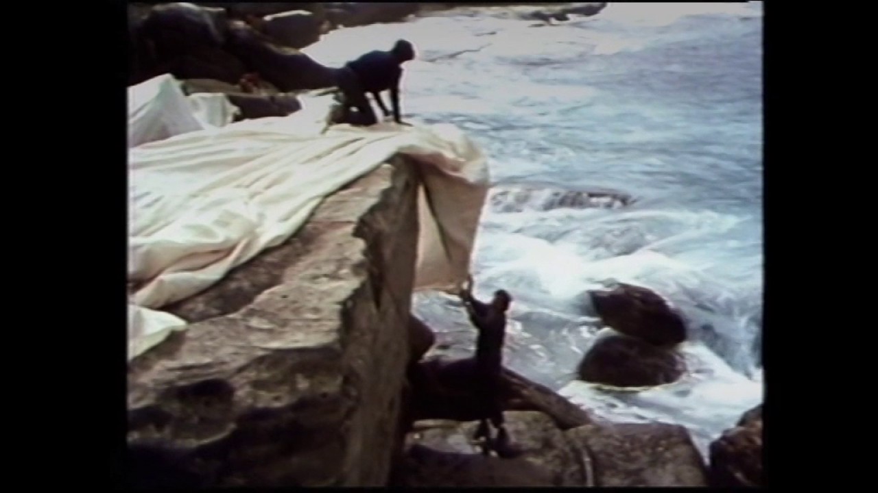 Christo and Jeanne-Claude, Kaldor Public Art Project 1