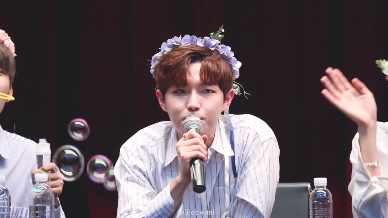 170815 판교 사운드웨이브 팬싸인회 재환 넌 감동이었어