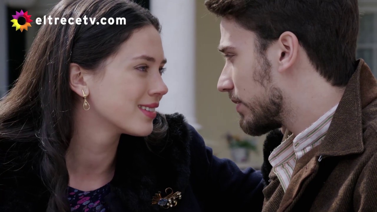 Lucía dejó de lado los modales y le declaró a Bruno todo su amor