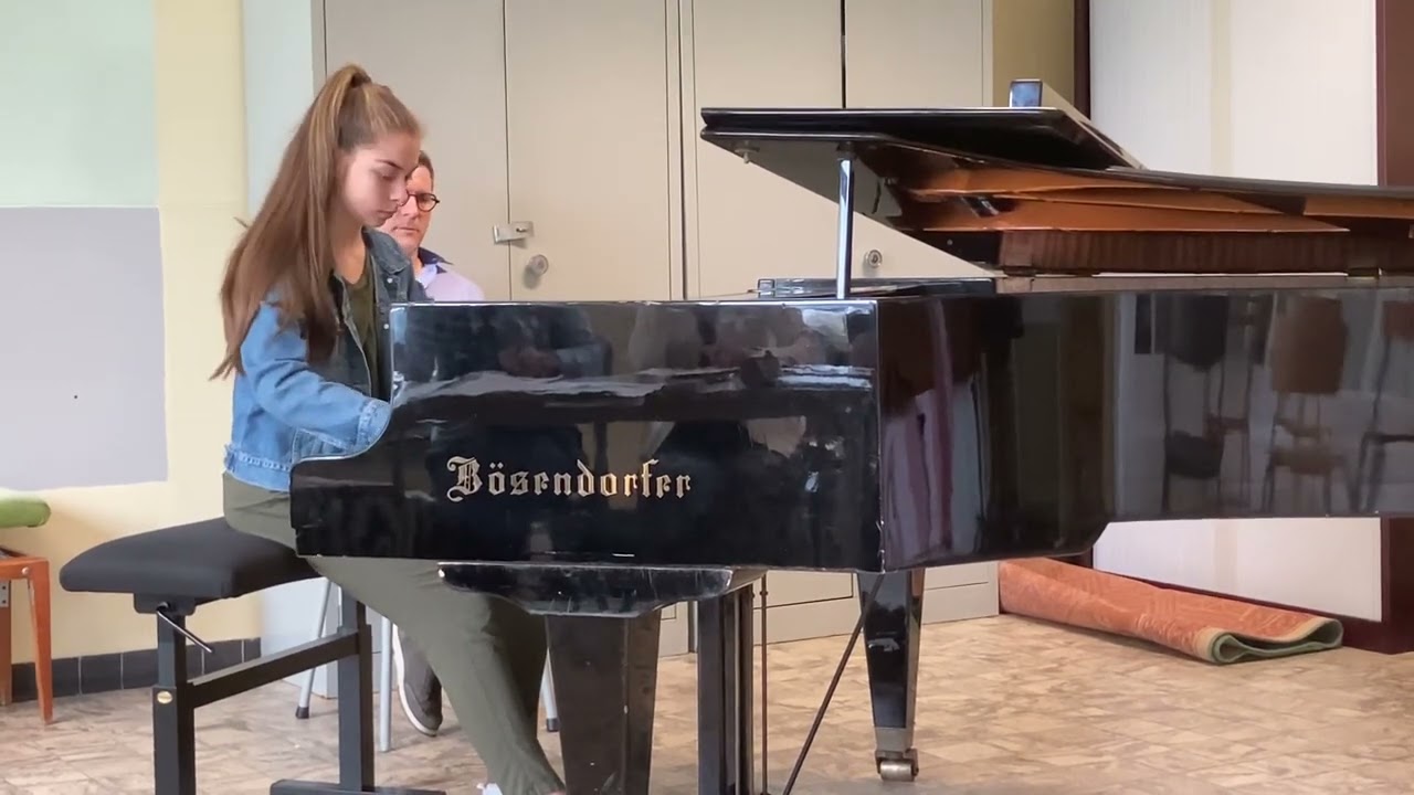 Diane plays Interstellar’s main theme again for her exam