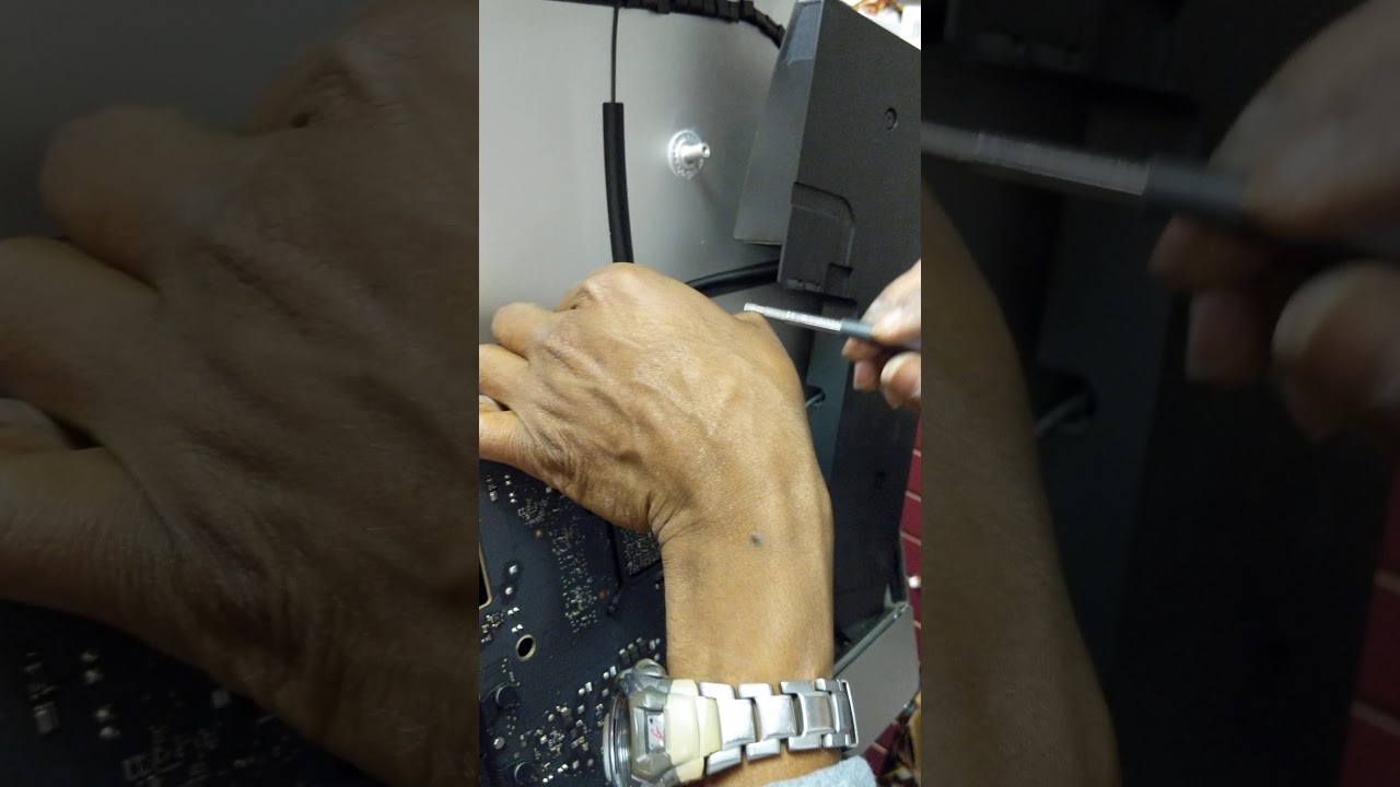 How to remove the stand from an iMac 27