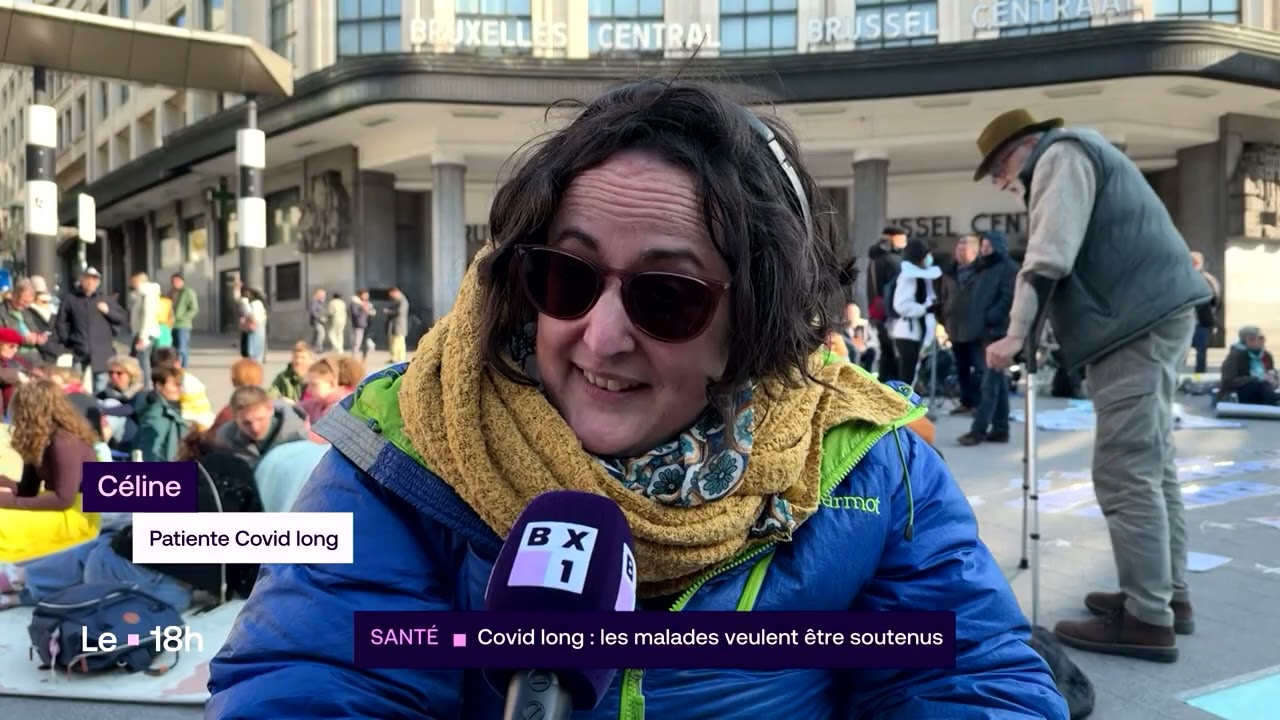 Des patients atteints de Covid long protestent en s'allongeant devant la Gare Centrale