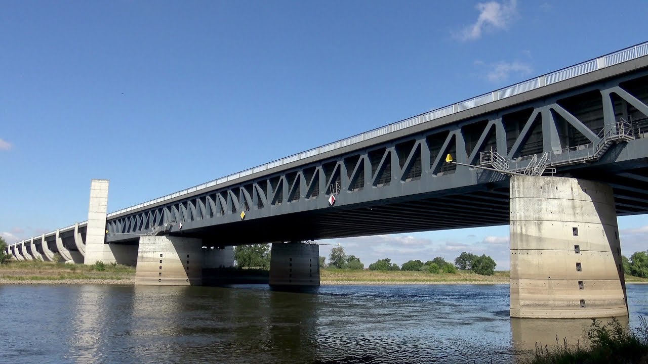 Wasserstraßenkreuz Magdeburg // Waterway Junction Magdeburg