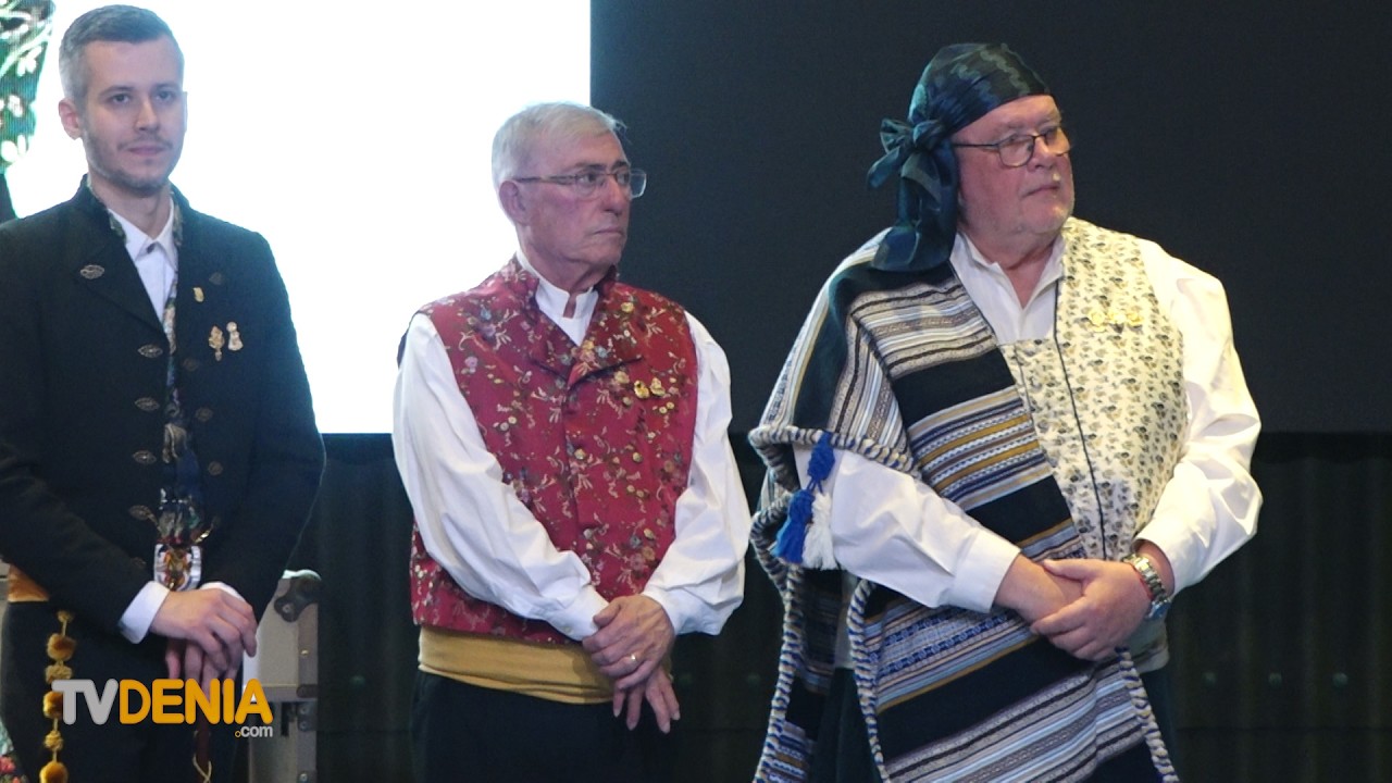 Els Fallers Exemplars de Dénia Mark Petrie i Andrés Ahuir reben els seus nomenaments oficials