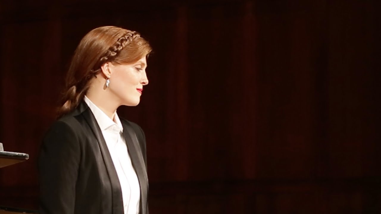 Wallis Giunta - Traum Durch die Dämmerung (Strauss)【HD】