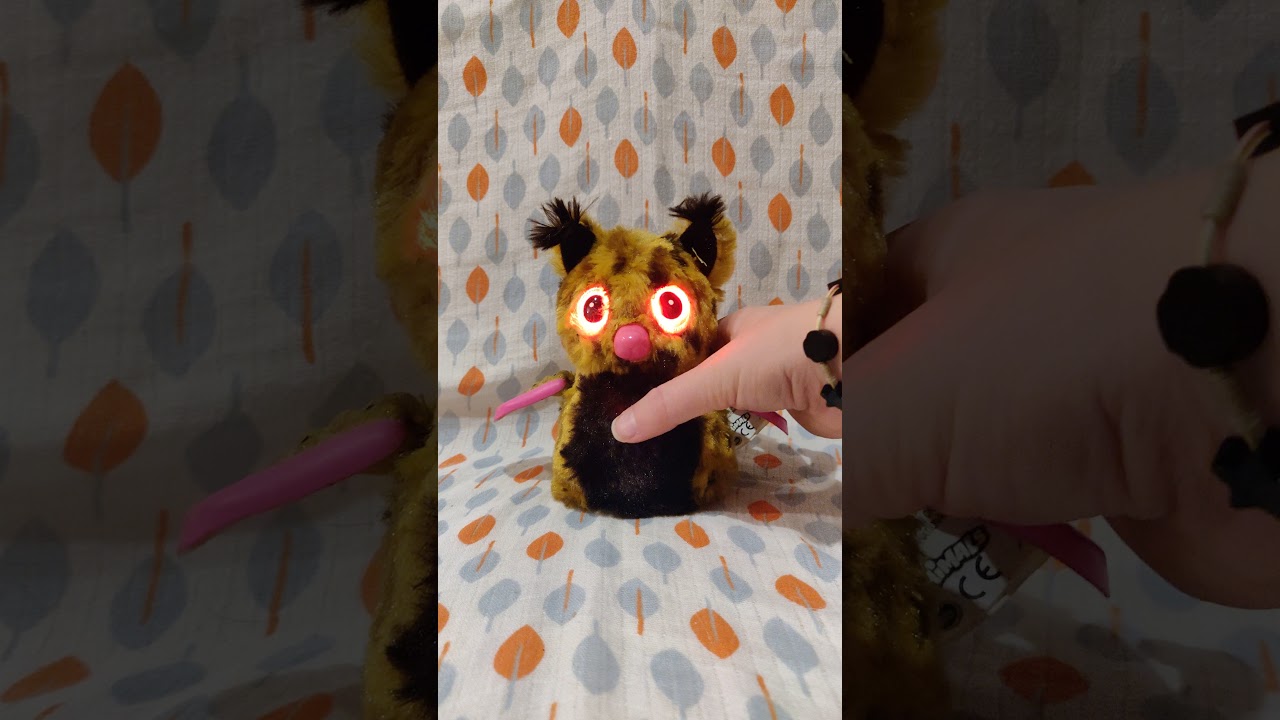Hatchimals gold leopard owl