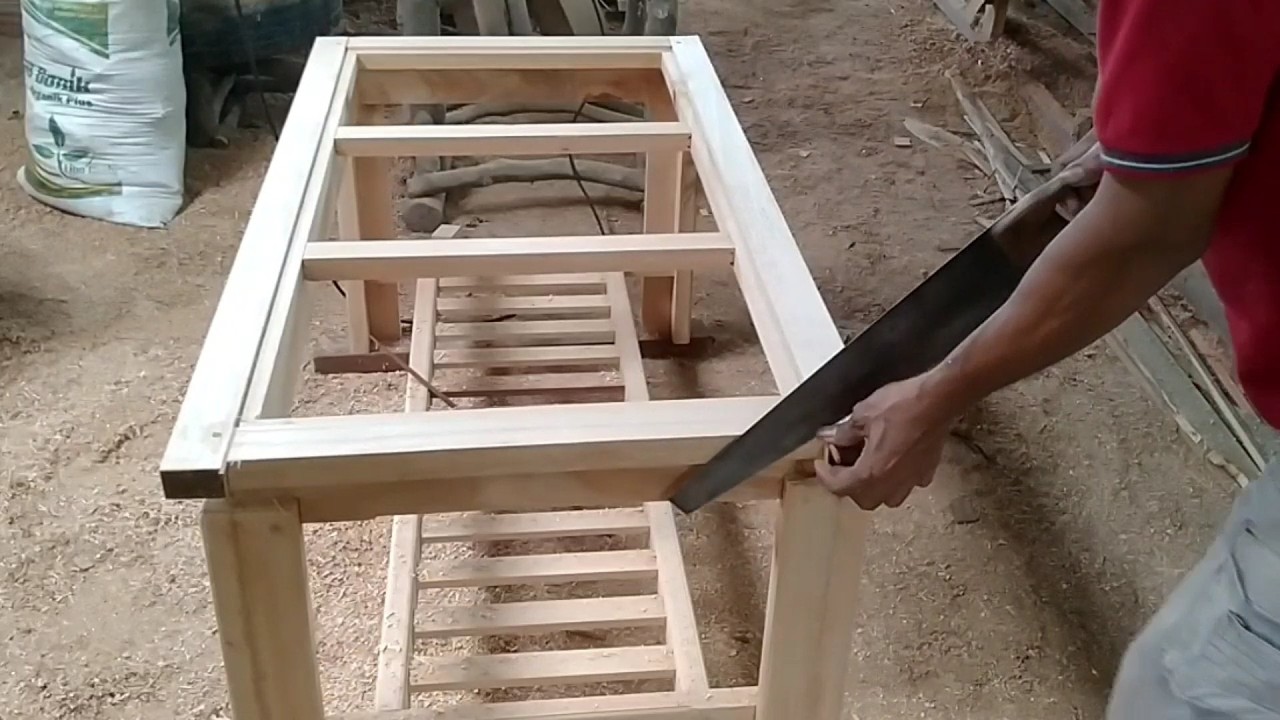 Cara membuat meja ruang tamu tanpa purus