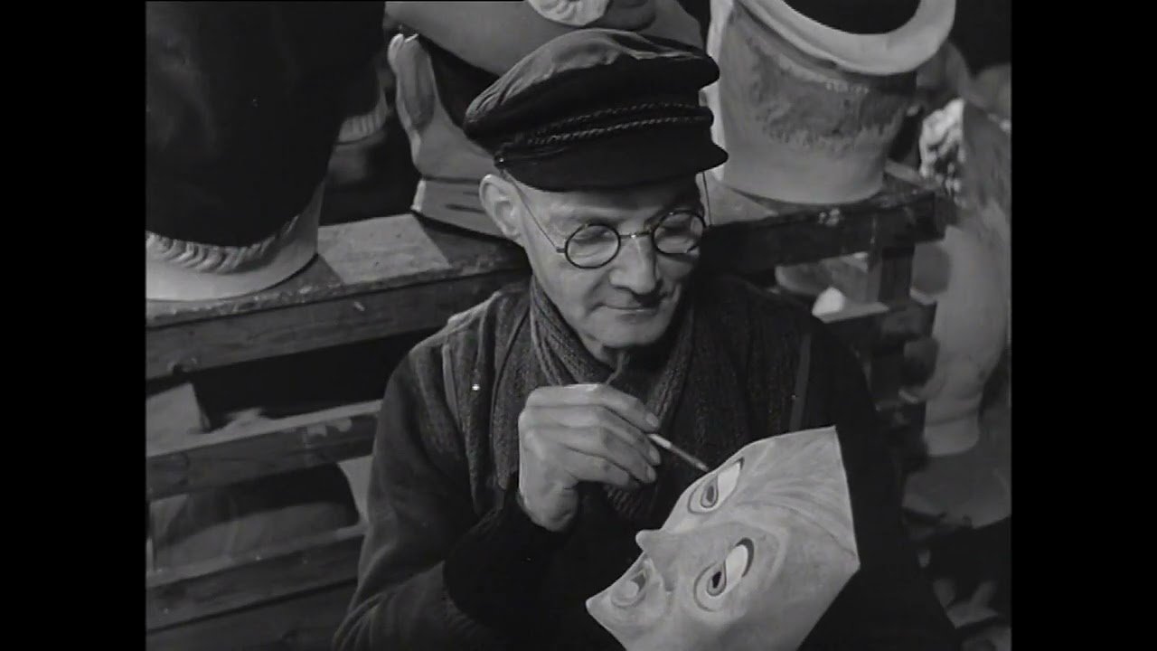 Maskenherstellung in Manebach (1954)