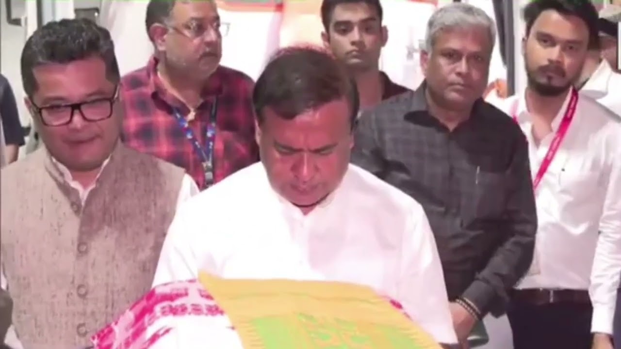 Last funeral of zubeen Garg at Delhi Airport..Tribute CM of assam #zubeengarg #zubeen #zubeenfans
