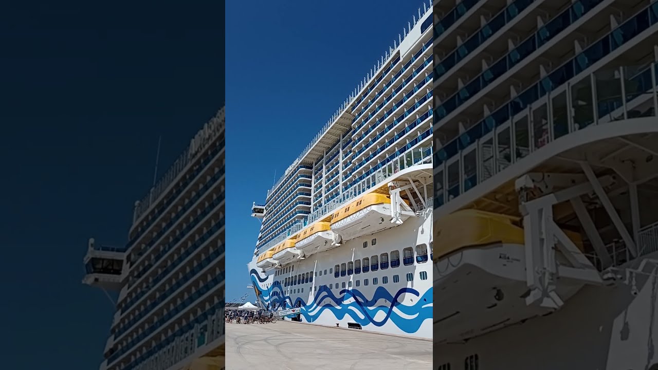AIDAcosma im Hafen von Palma