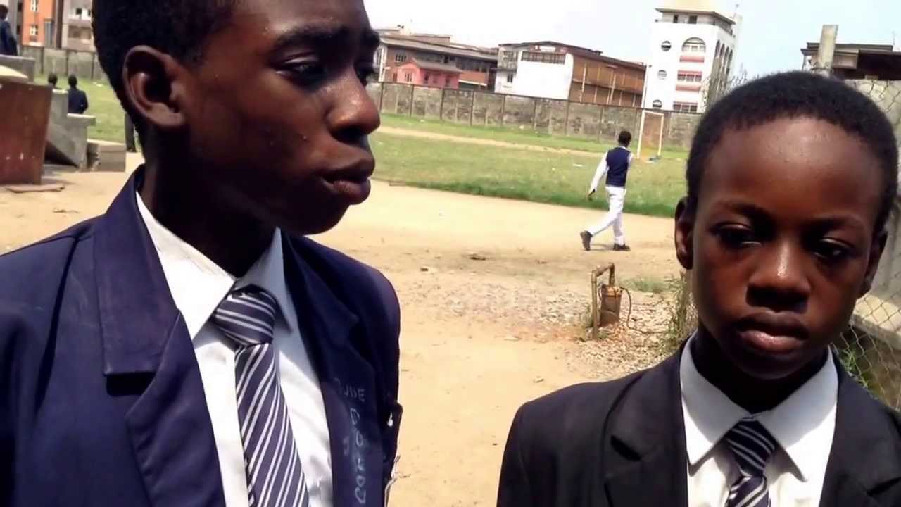 InnovateLagos- Participating team in IdeasLagos speaks to InnovateLagos rep at Kings College