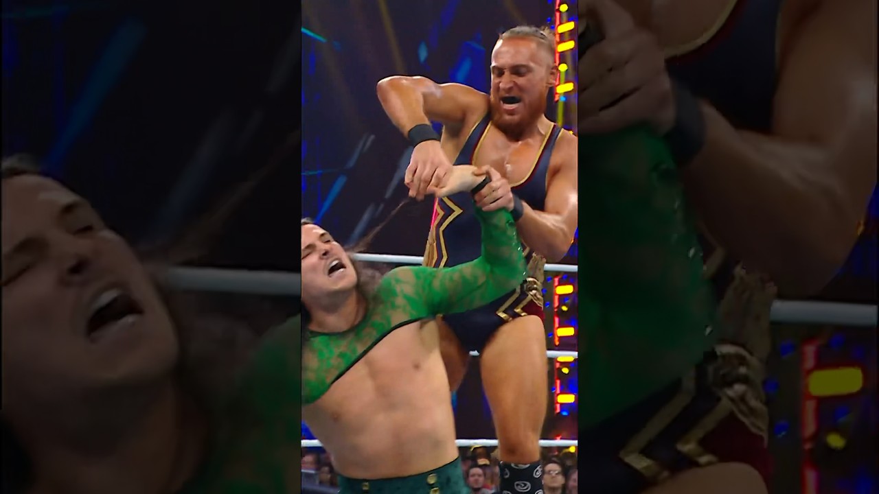 Pete Dunne doing what makes him happy 👀🦴💥