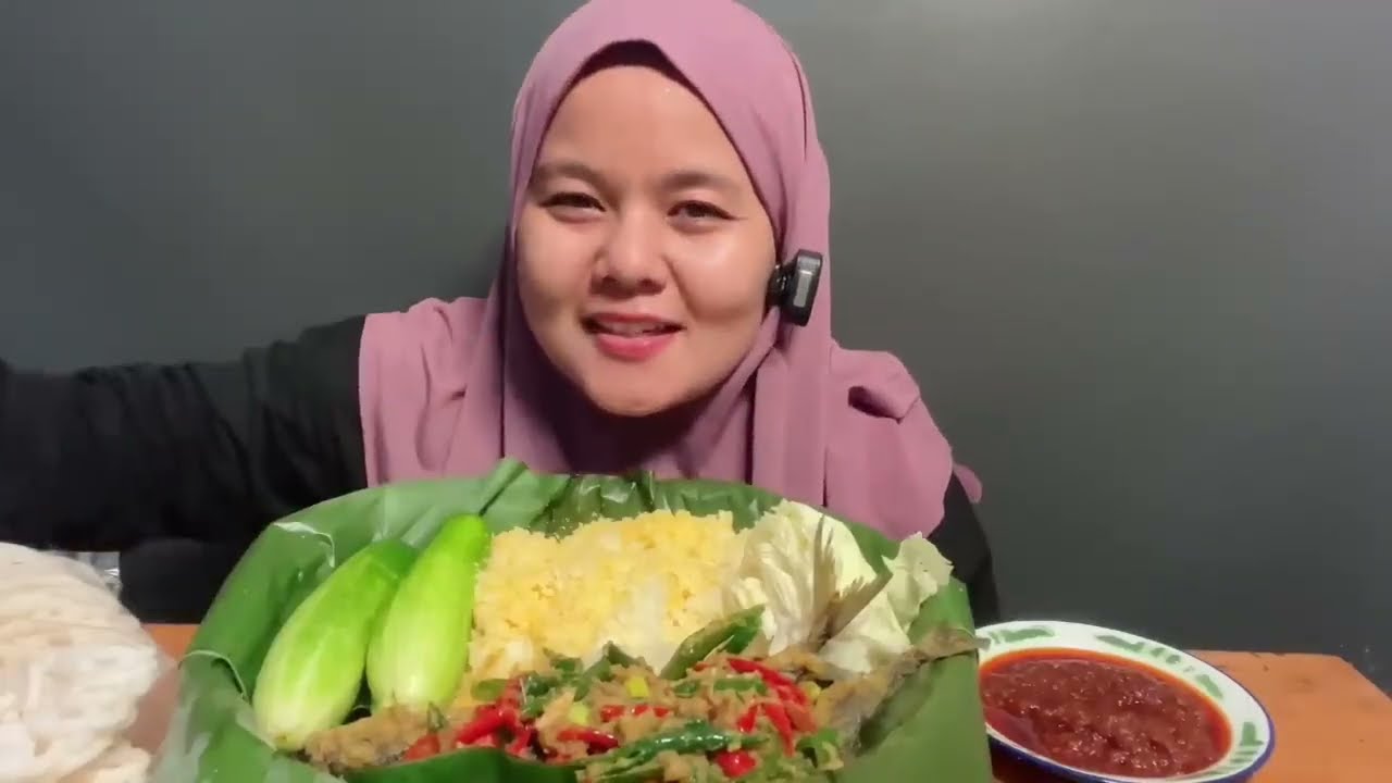 NASI FAVORITE!! NASI JAGUNG IKAN KEMBUNG BUMBU KUNING SAMBAL PEDAS