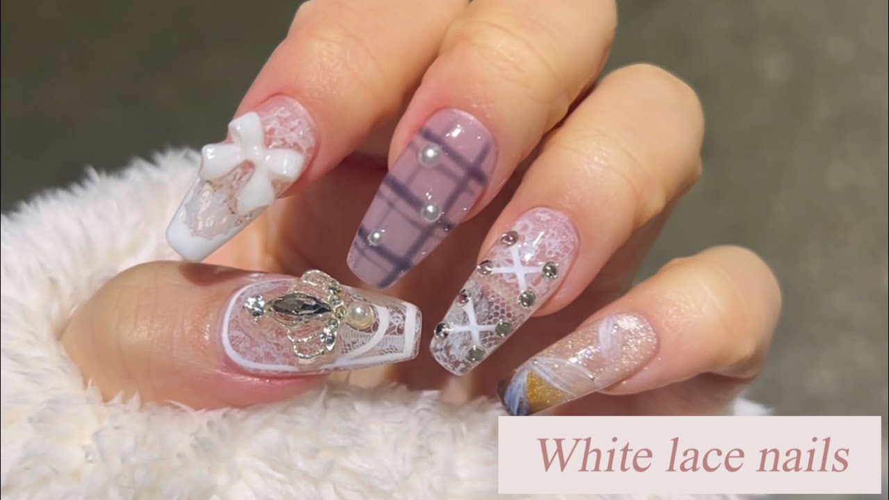 White lace nail art💟 / self nail / 레이스 네일 / 셀프네일 / 체크네일 / 자석네일 / 화이트 네일 