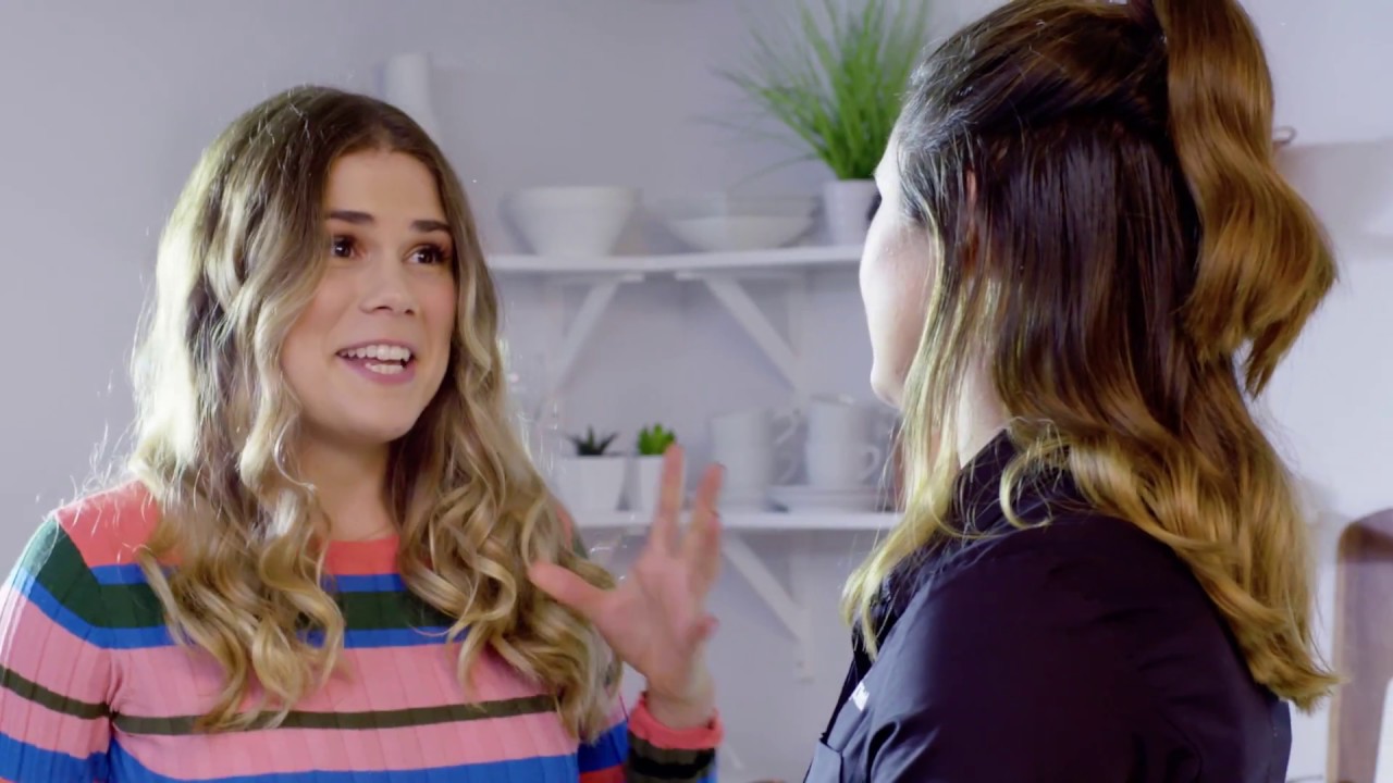 How to Make Healthy Blondie Brownies Ft. Madeleine Shaw | Currys PC World