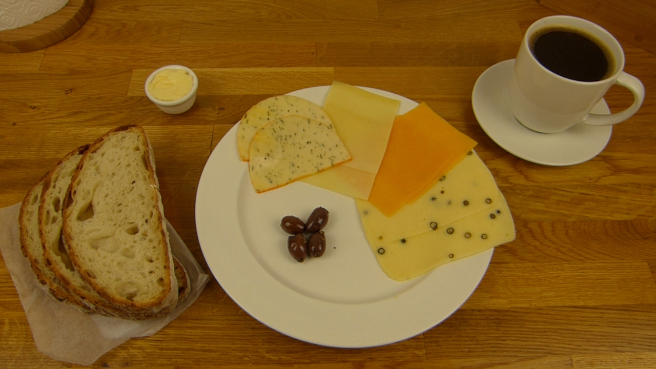 Cheese Breakfast (Hofburger Feines Käsebuffet Würzig)