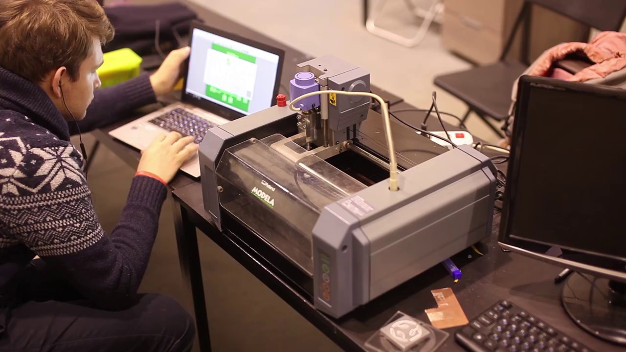 PCB MILLING MODELA MDX-20