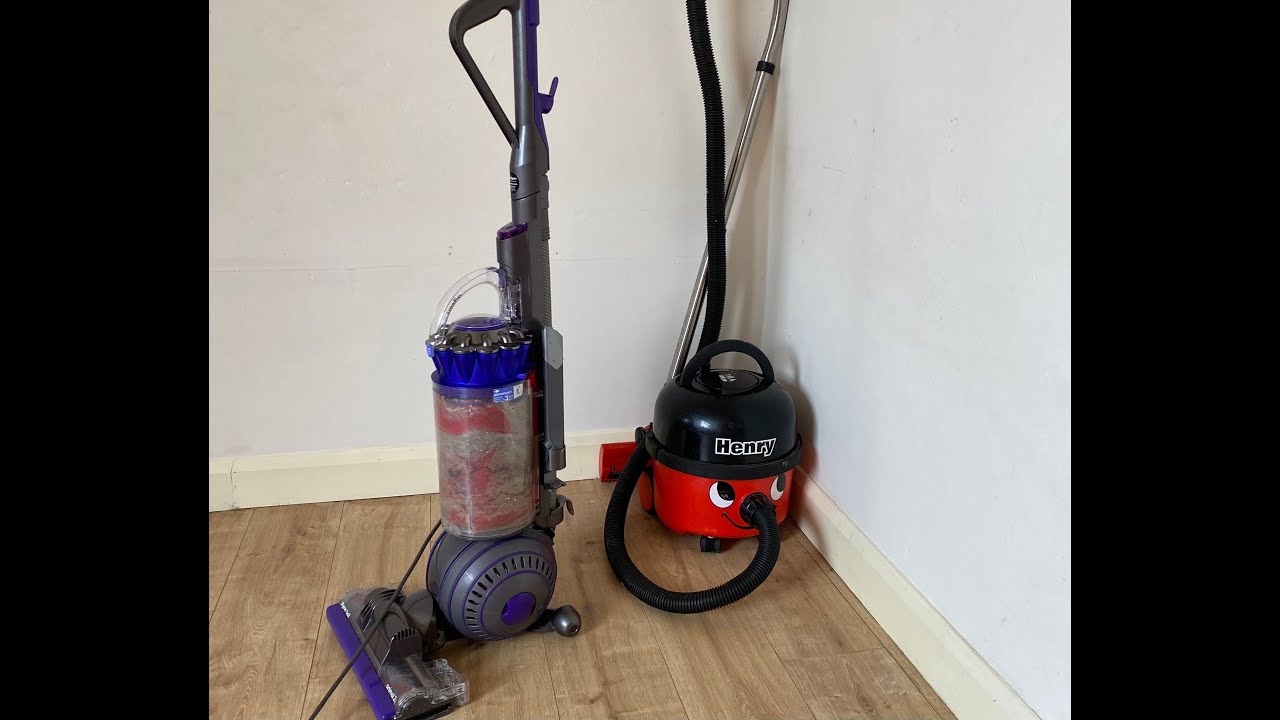 🖤💚BIG, DIRTY EMPTY HOUSE VACUUMING 🖤💚| Dyson ball animal 2 |EDGES AND SKIRTING BOARDS