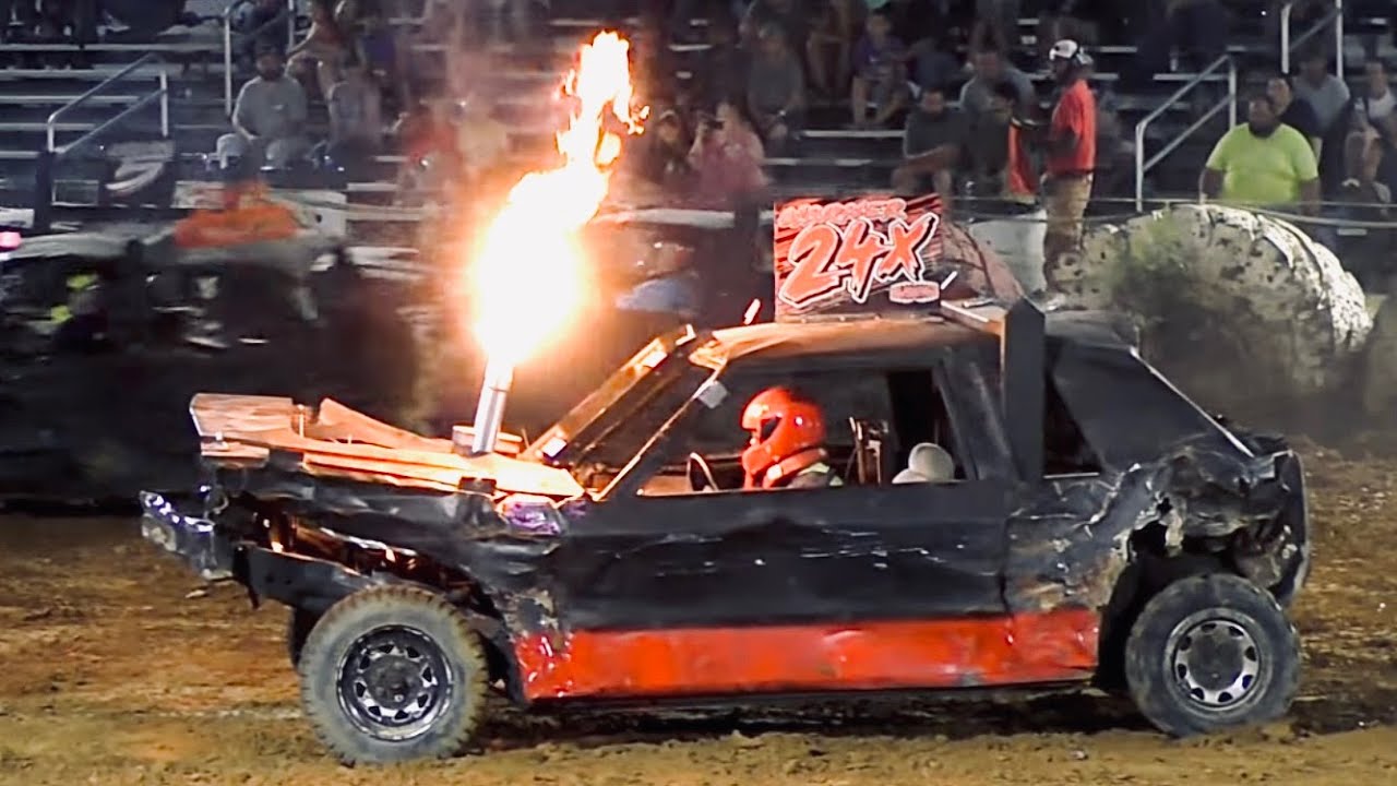 Heat 7 Full Size Demolition Derby 1970s Cars Lincolns Wagons OLD IRON New Alexandria July 5th, 2025