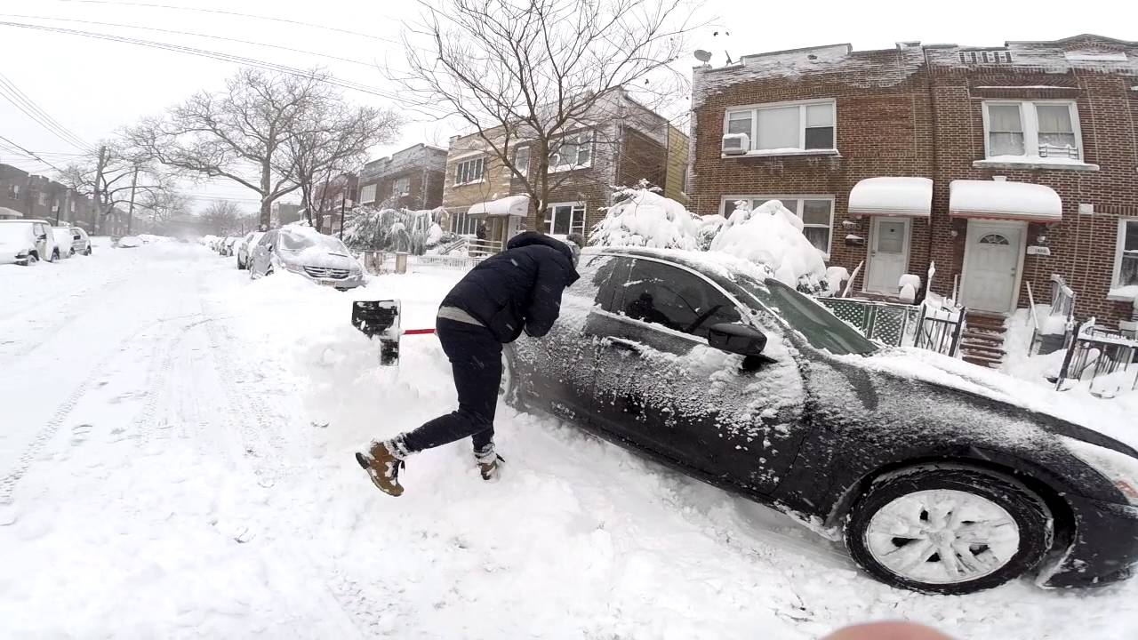 Infiniti G37x all wheel drive getting out of snow