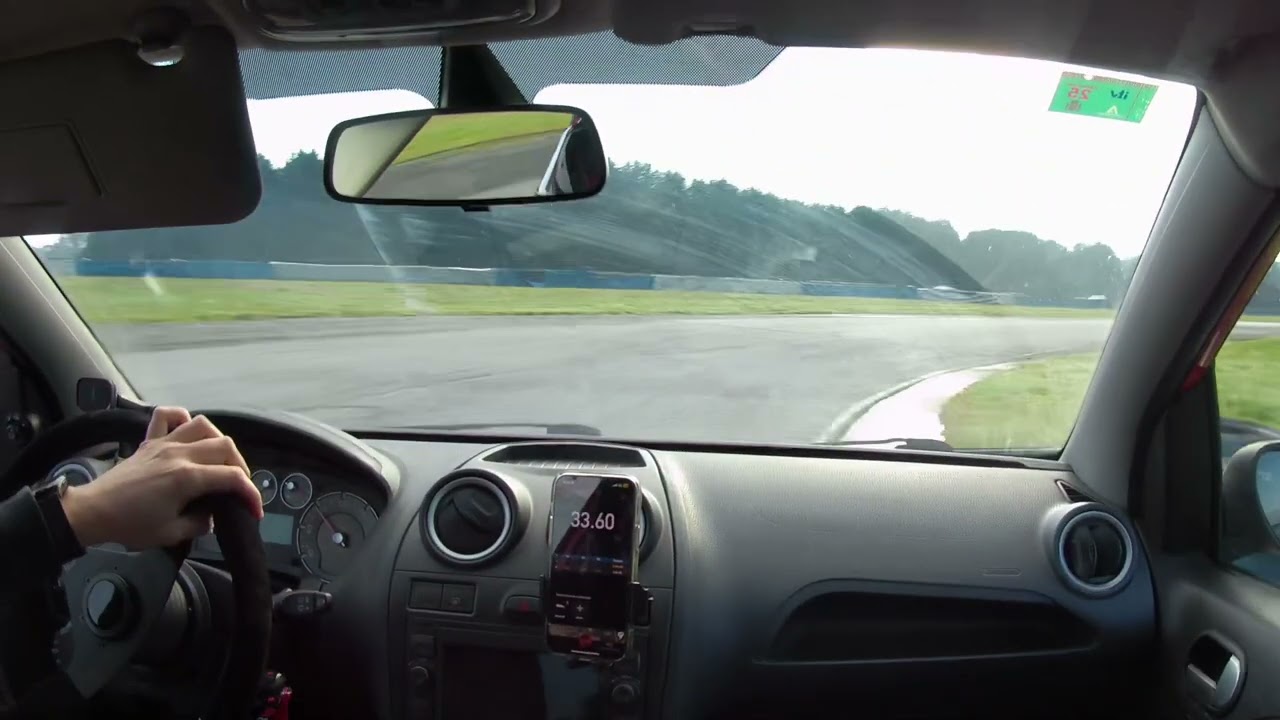 Fiesta ST 150 circuito vasco Sameiro.Mejor vuelta 1.38.373.