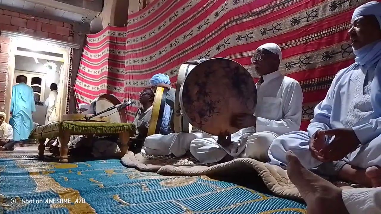 يارب صل على الحبيب محمد والآل والاصحاب والاولاد 💗