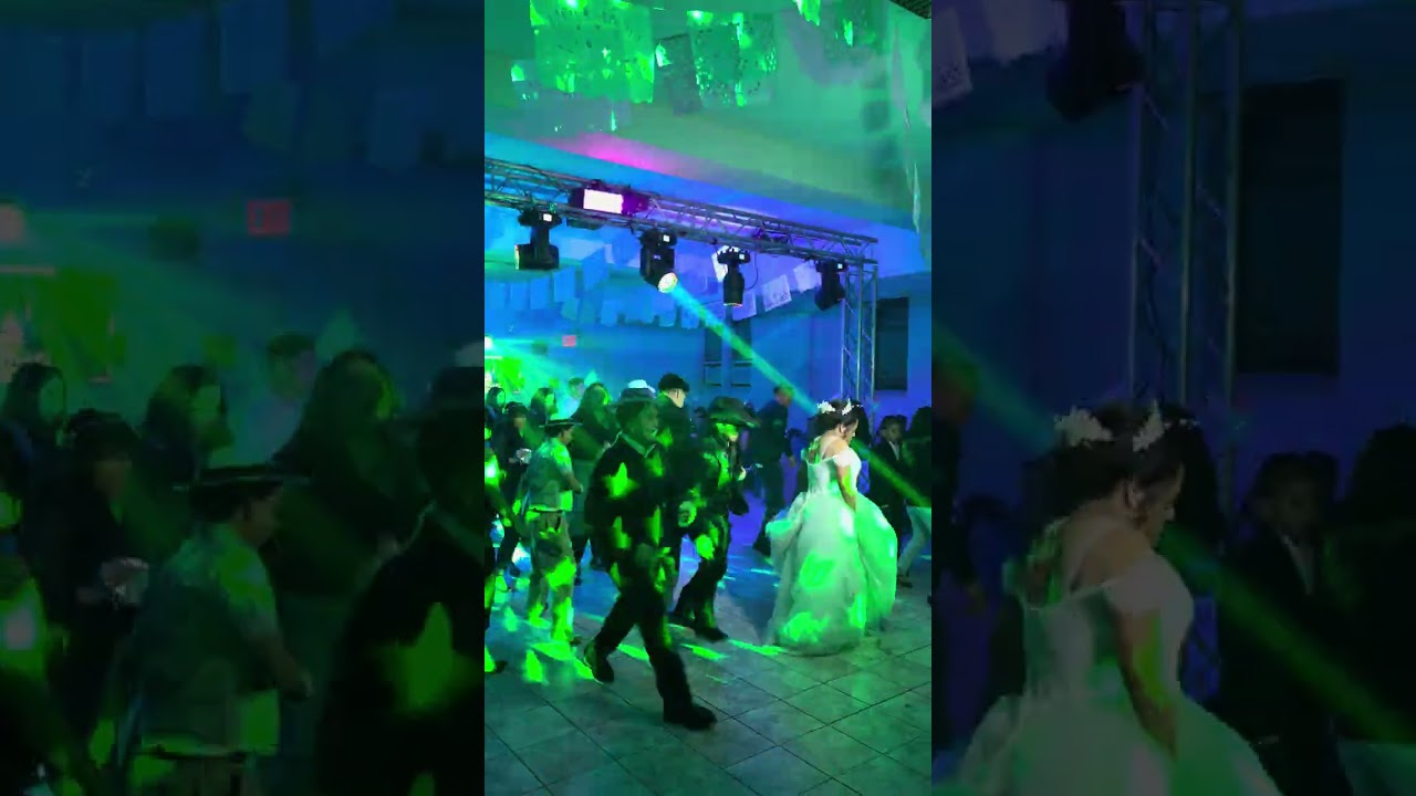 El payaso de Rodeo  Caballo dorado  boda de Rosa y Porfirio 
