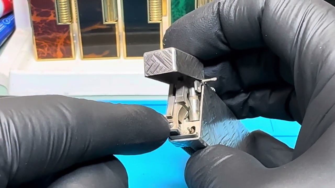 Dunhill Rollagas - Removing the lid - Part 1