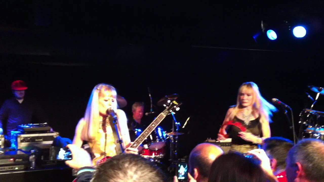 Tom Tom Club - Wordy Rappinghood Live @ Glasgow ABC Academy 20/07/11