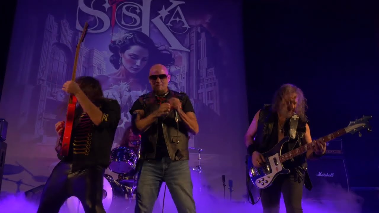 SISKA &ndash; Broken Dreams (feat. Tim &ldquo;Ripper&rdquo; Owens) | Official Video