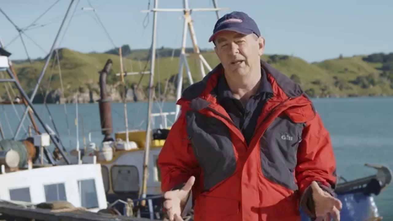 Raglan Bar Crossing - how to cross the Raglan bar (west coast bar)