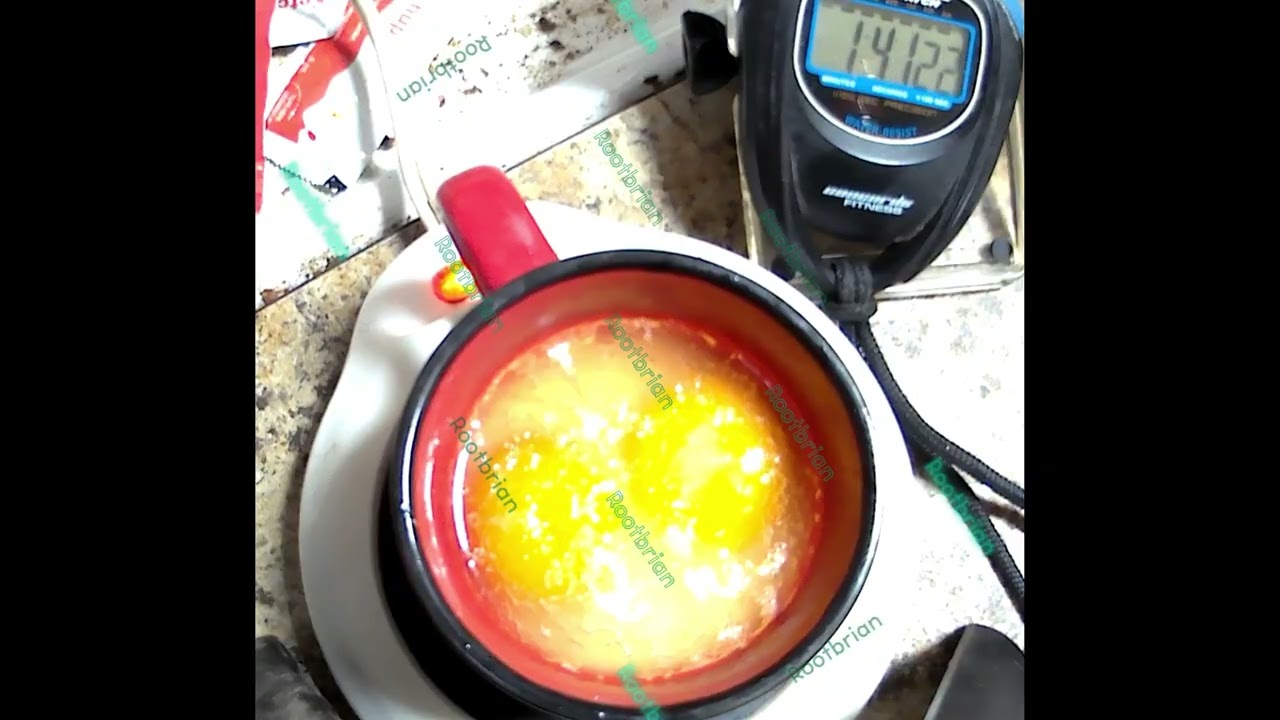 A timelapse (with audio commentary) of fully cooking two eggs in a cup using just a cup warmer