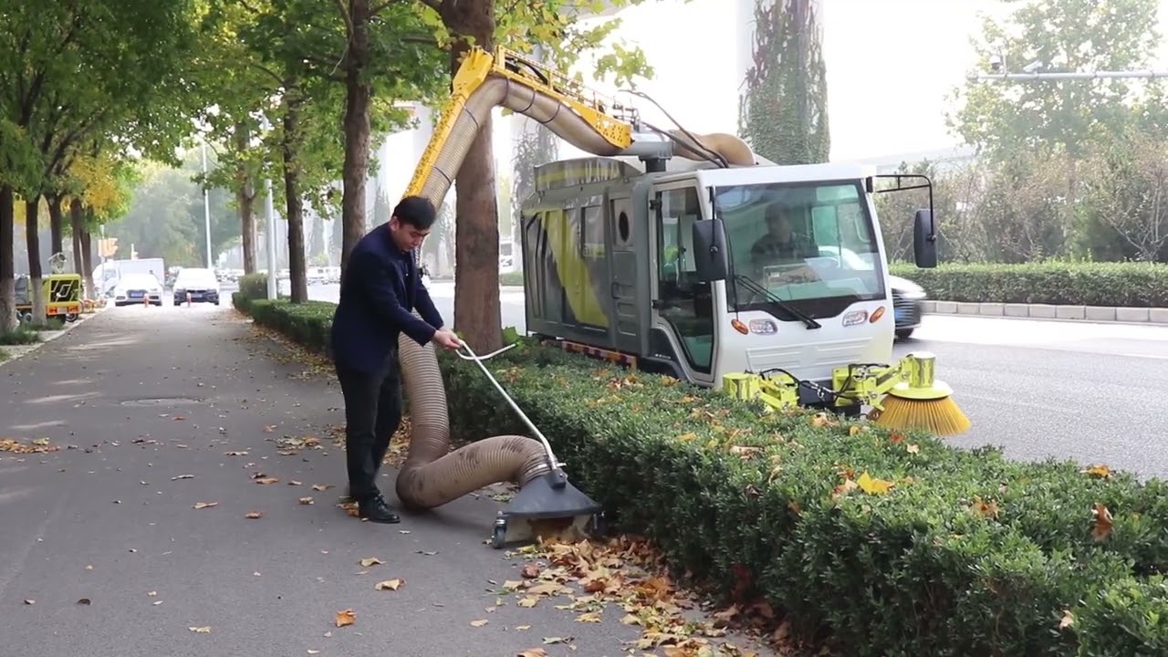 Small Electric Road Litter Collectors Vacuums Cleaner Mount Leaf Collection Truck ----Baiyi-T50