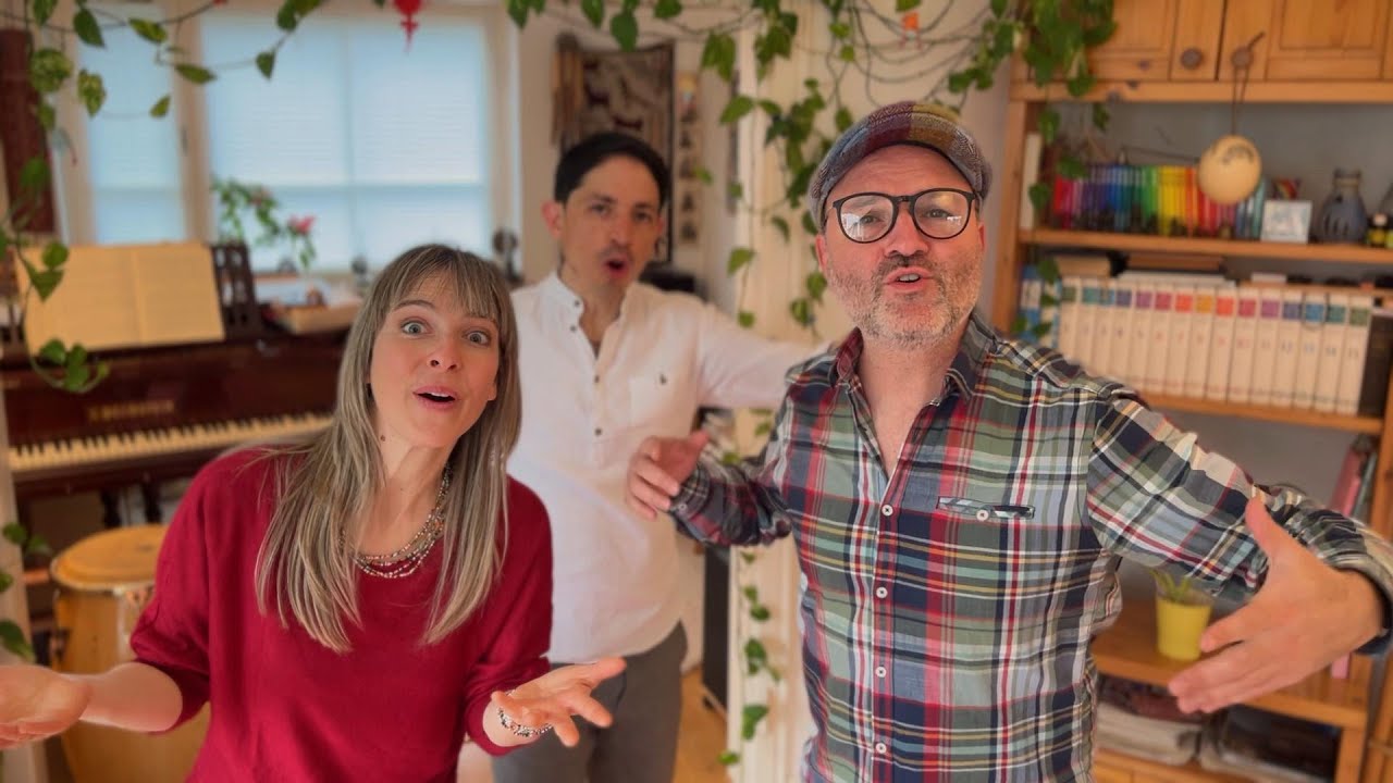 Chili Sowieso - Chili sowieso (Official Lyric Plus Video)