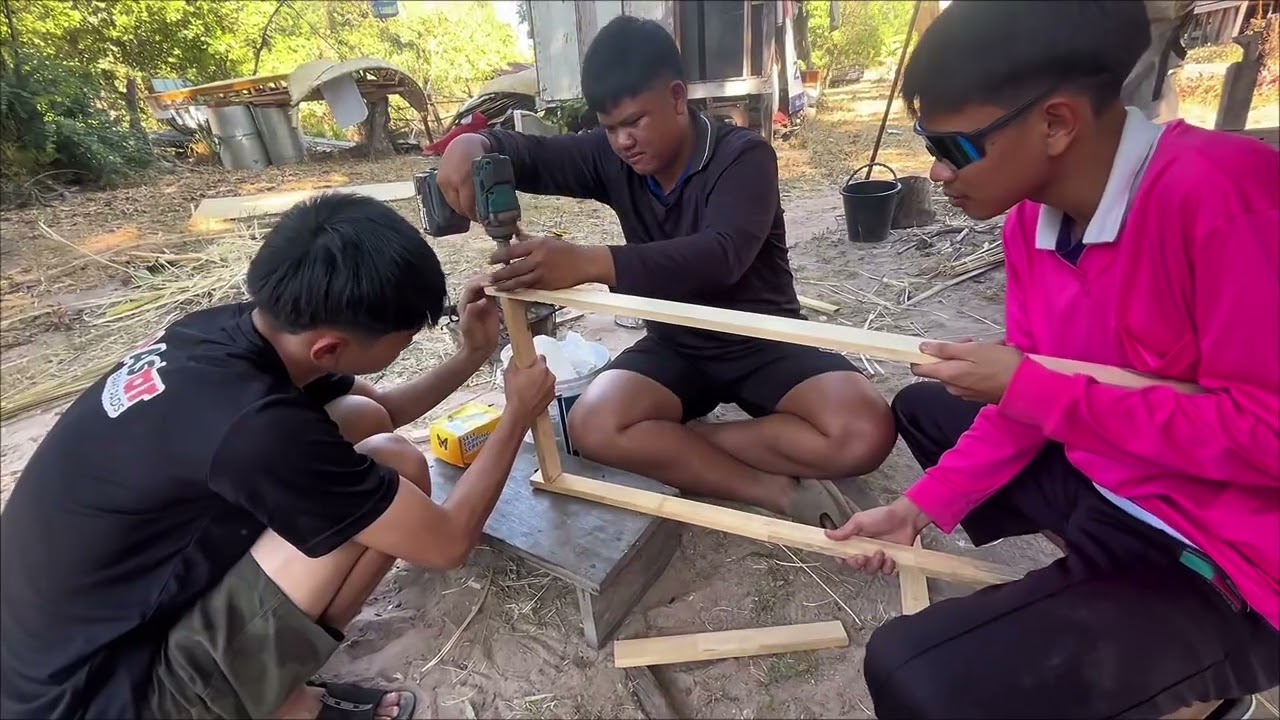 ทำชั้นวางของจากไม้อัด