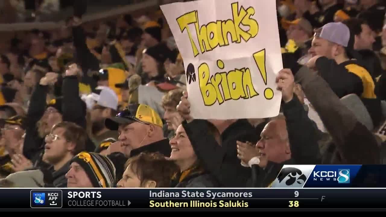 Kaleb Johnson's late touchdown run seals Iowa win, Big Ten Championship Game berth