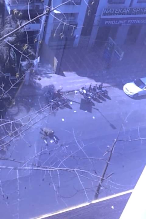 Bomb Scare In Pune & Squad Diffusing The Alleged Bomb - I