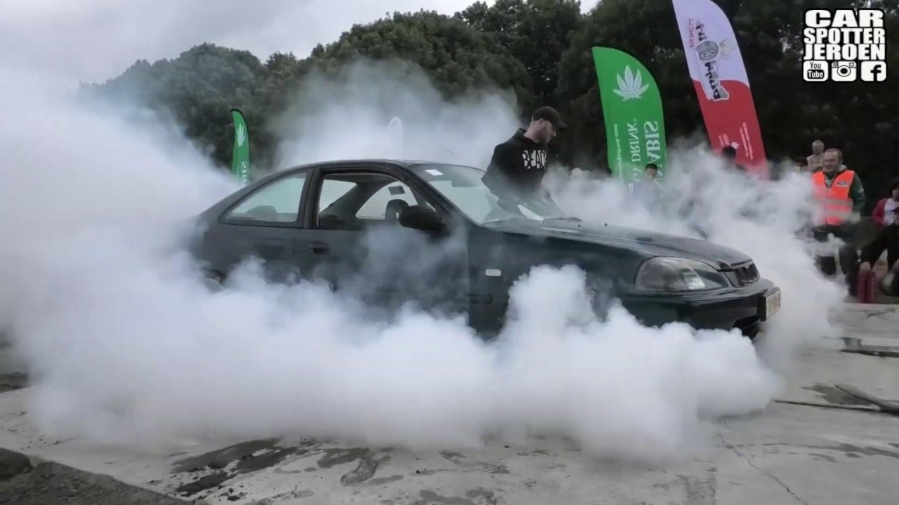 Honda Civic Coupe (EJ6) MASSIVE BURNOUT!