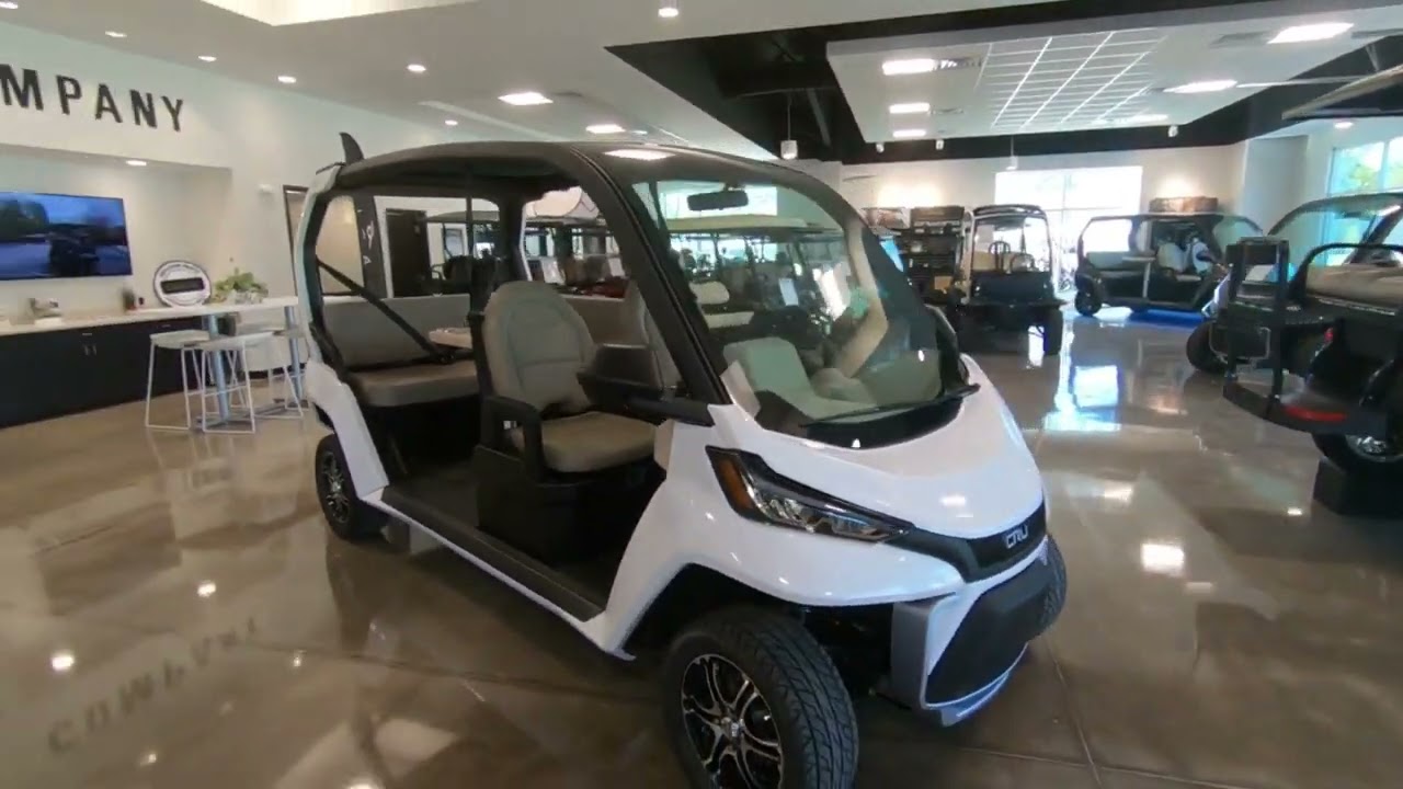 Club Car CRU Pearl Specter White