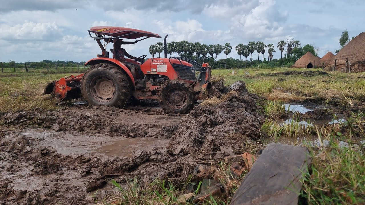 Field push technique .Kubota M6040 SU (part 2)
