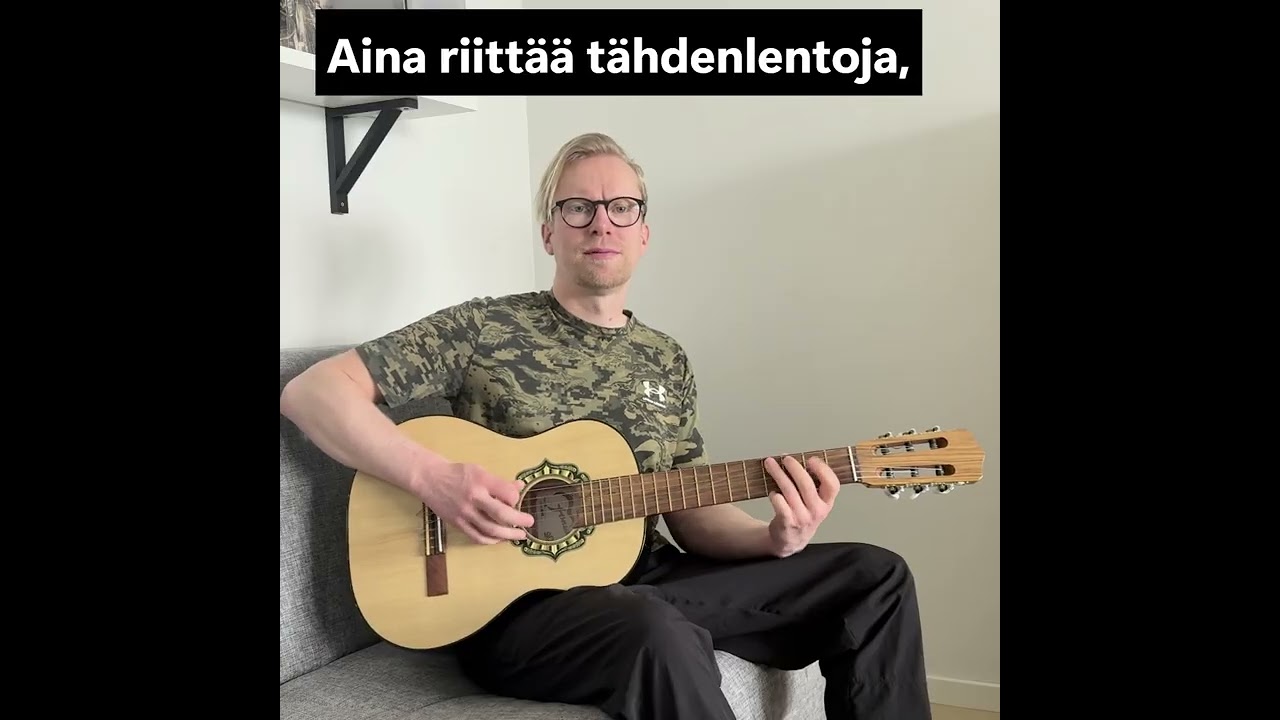 Elvis laulaa vanhainkodissa