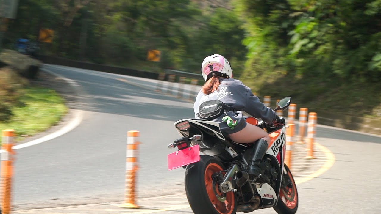 BEIYI BIKERS 259 Girl Biker、V4R、YZF-R3、RS660、GSX R-1000、CBR 1000RR-R、S1000RR、Z1000 - motorbike
