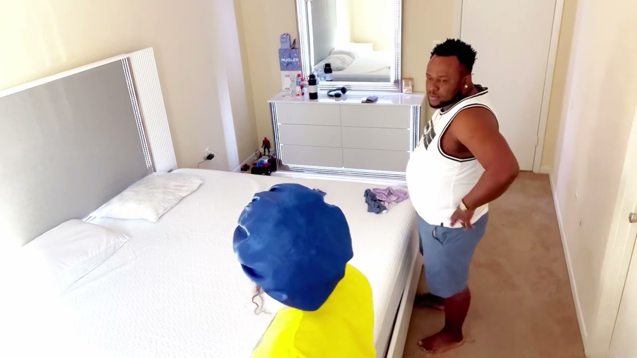 Men bon zen nn lakou usa Divo mande pou lal jwenn yn lot fanm😭😭