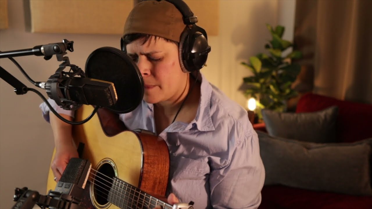 Abracadabra (Lady Gaga) Acoustic Cover by Regina Sayles