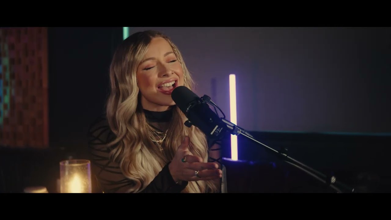 Madeline Merlo - YOUNG-ish (Live Acoustic)